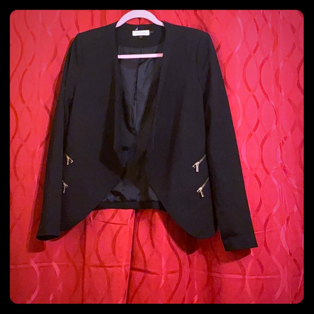 Short black blazer